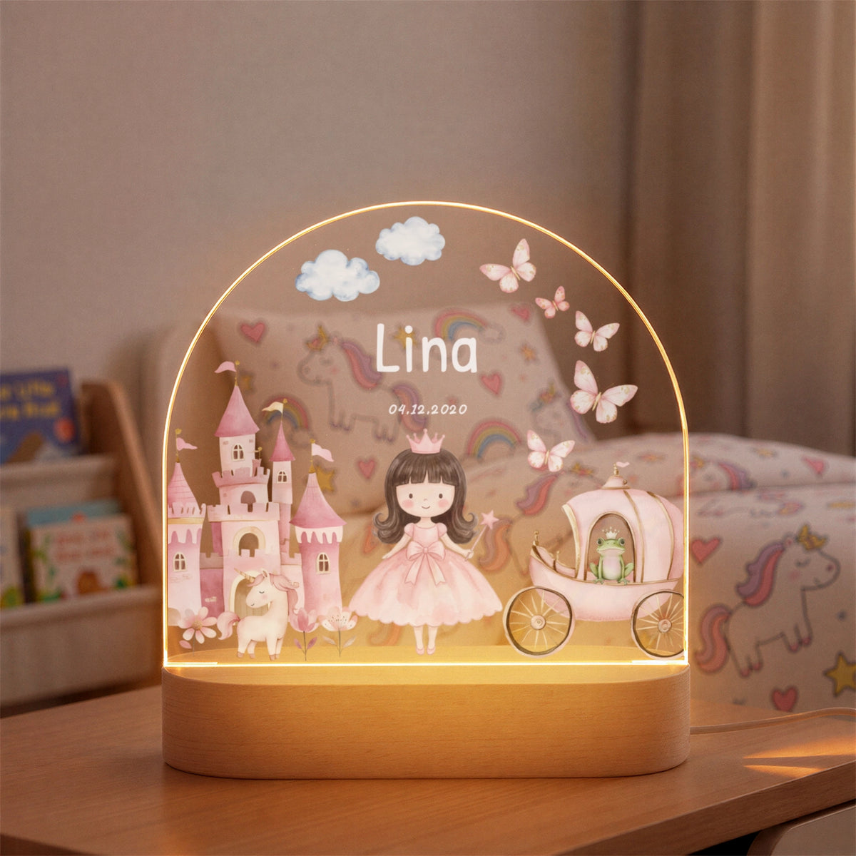 Prinzessin-Nachtlicht mit dunkelhaariger Prinzessin im Kinderzimmer