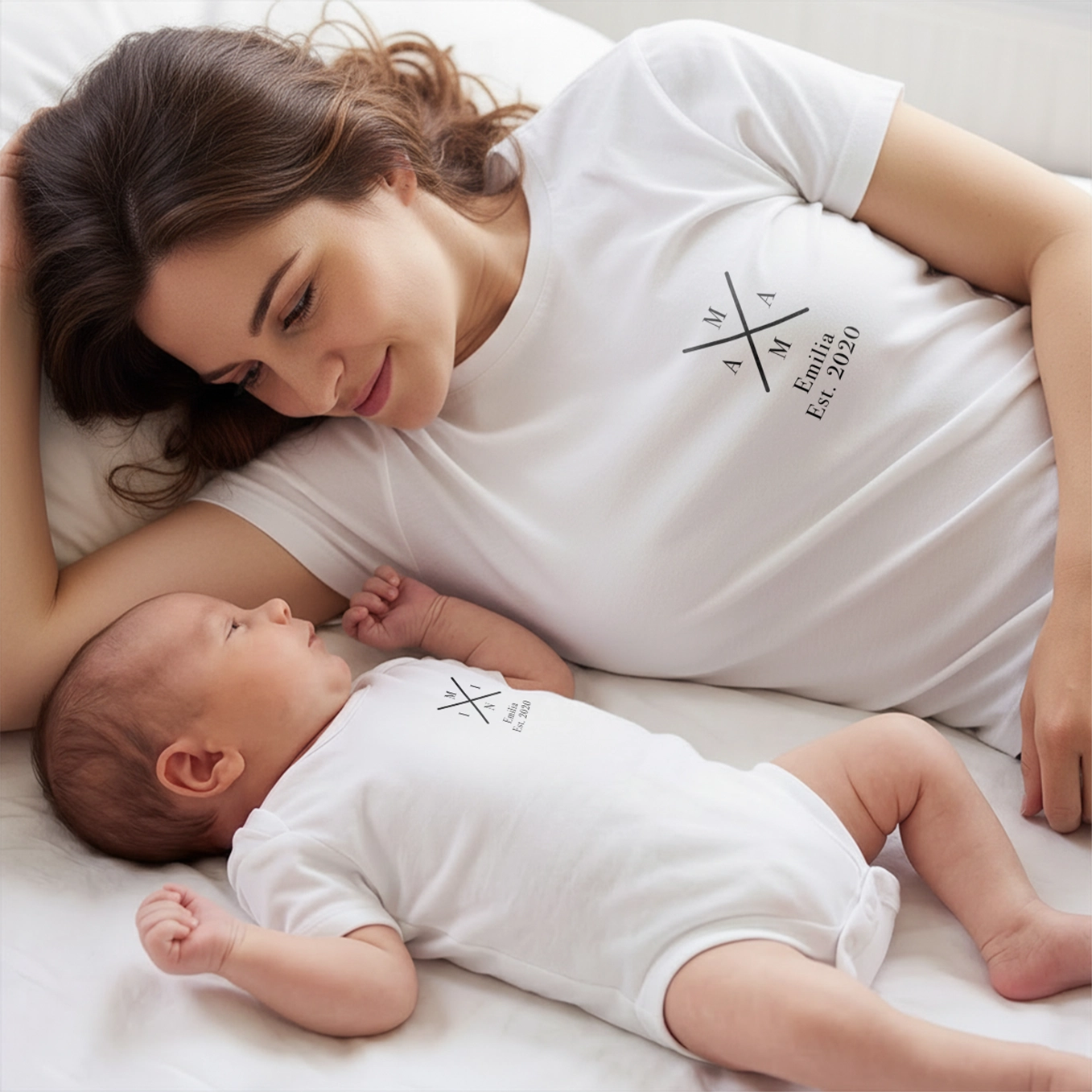 Personalisierter Partnerlook für Mama und Baby “MAMA - MINI”