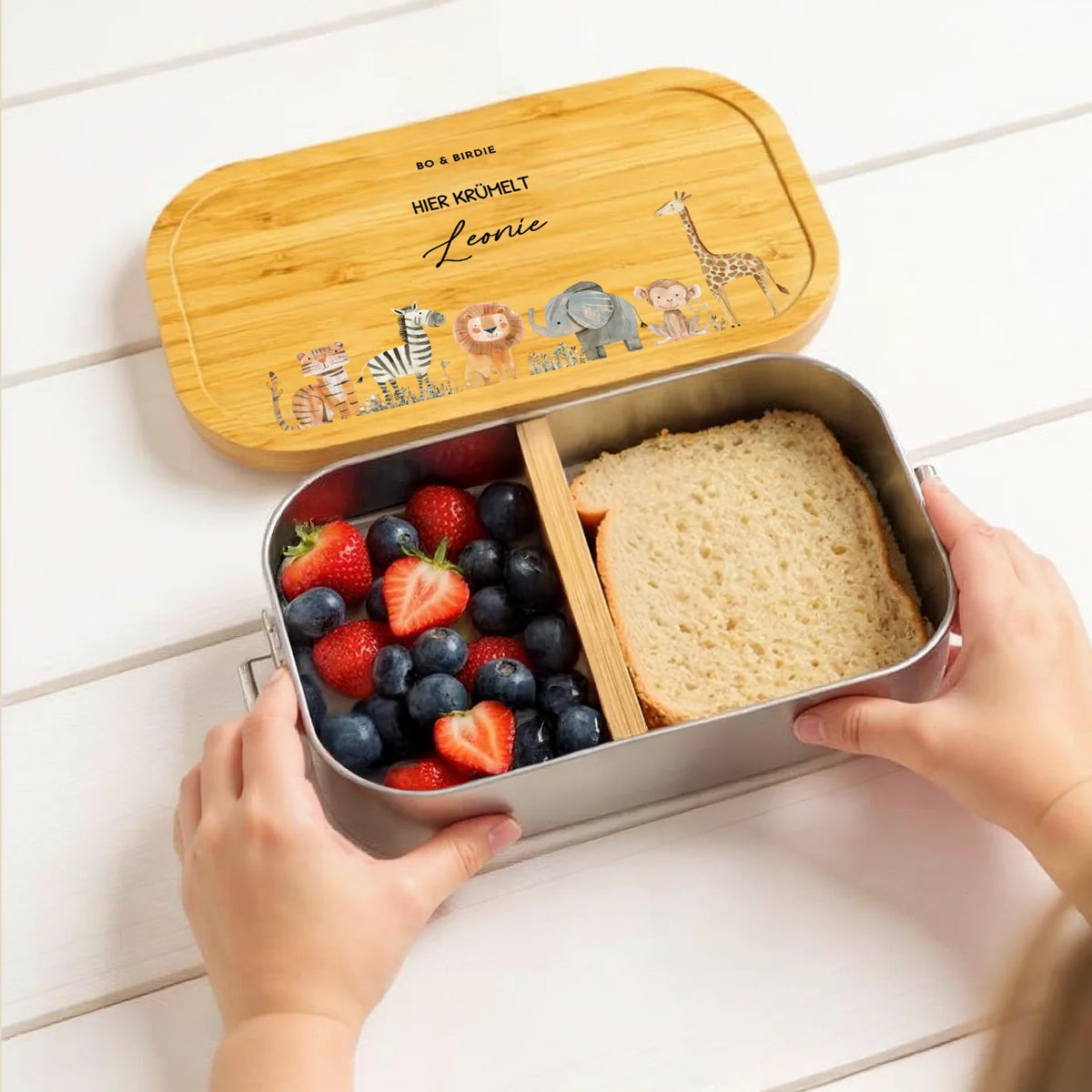 Personalisierte Brotdose mit Bambusdeckel "Safari Tiere" + 52 Gratis Aufkleber