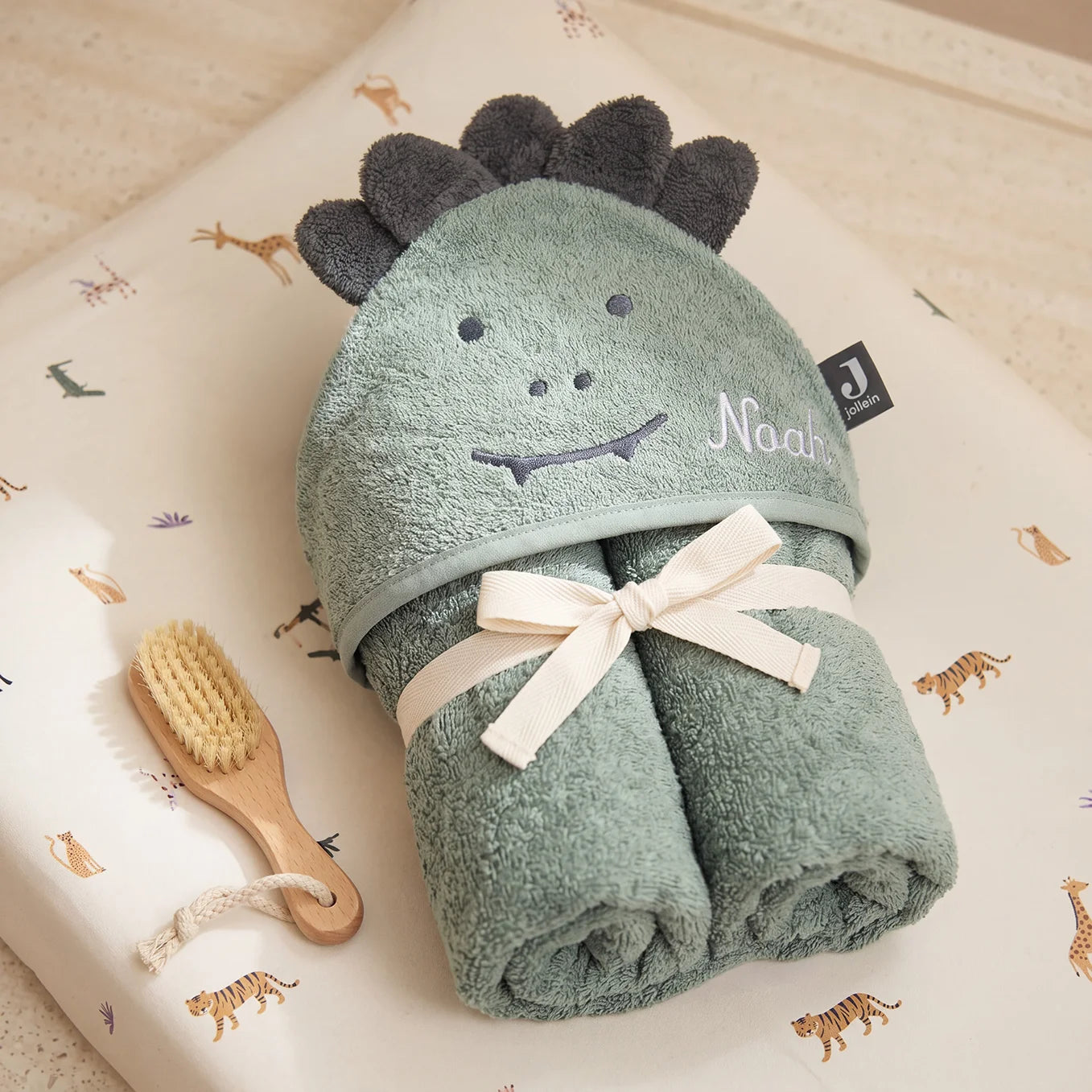 Personalisiertes Kapuzenhandtuch "Dino" mit Stickerei
