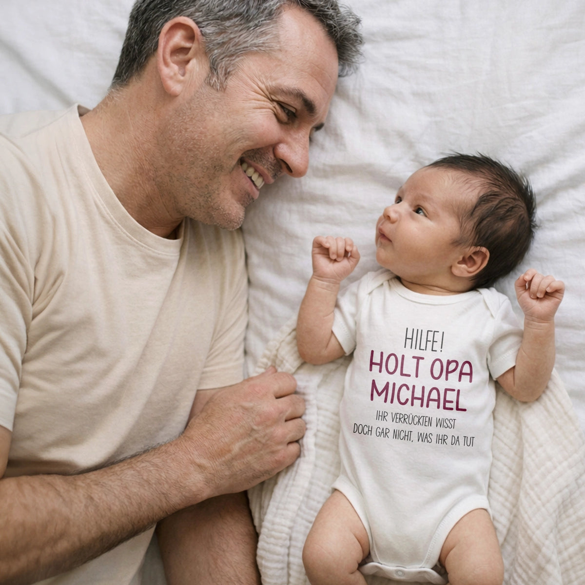 Personalisierter Babybody "Holt Oma / Opa"