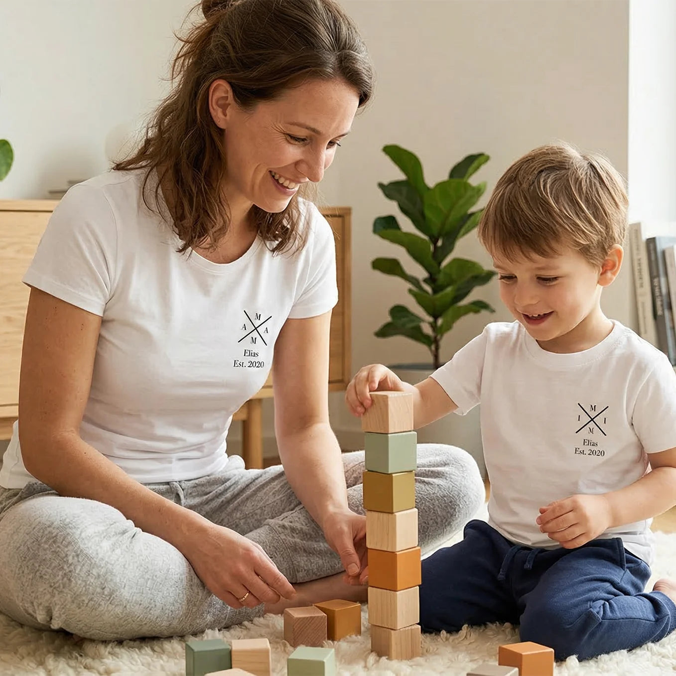 Personalisierter Partnerlook für Mama und Kind “MAMA - MINI”
