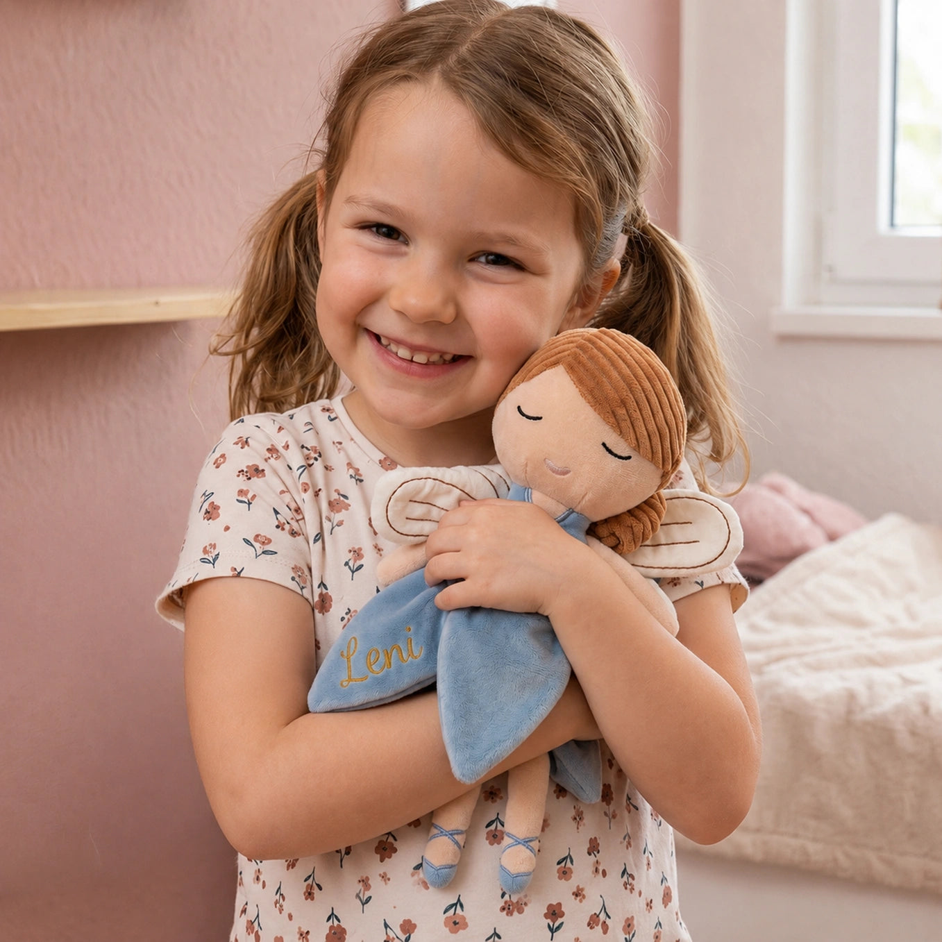 Personalisierte Kuschelpuppe "Fee"