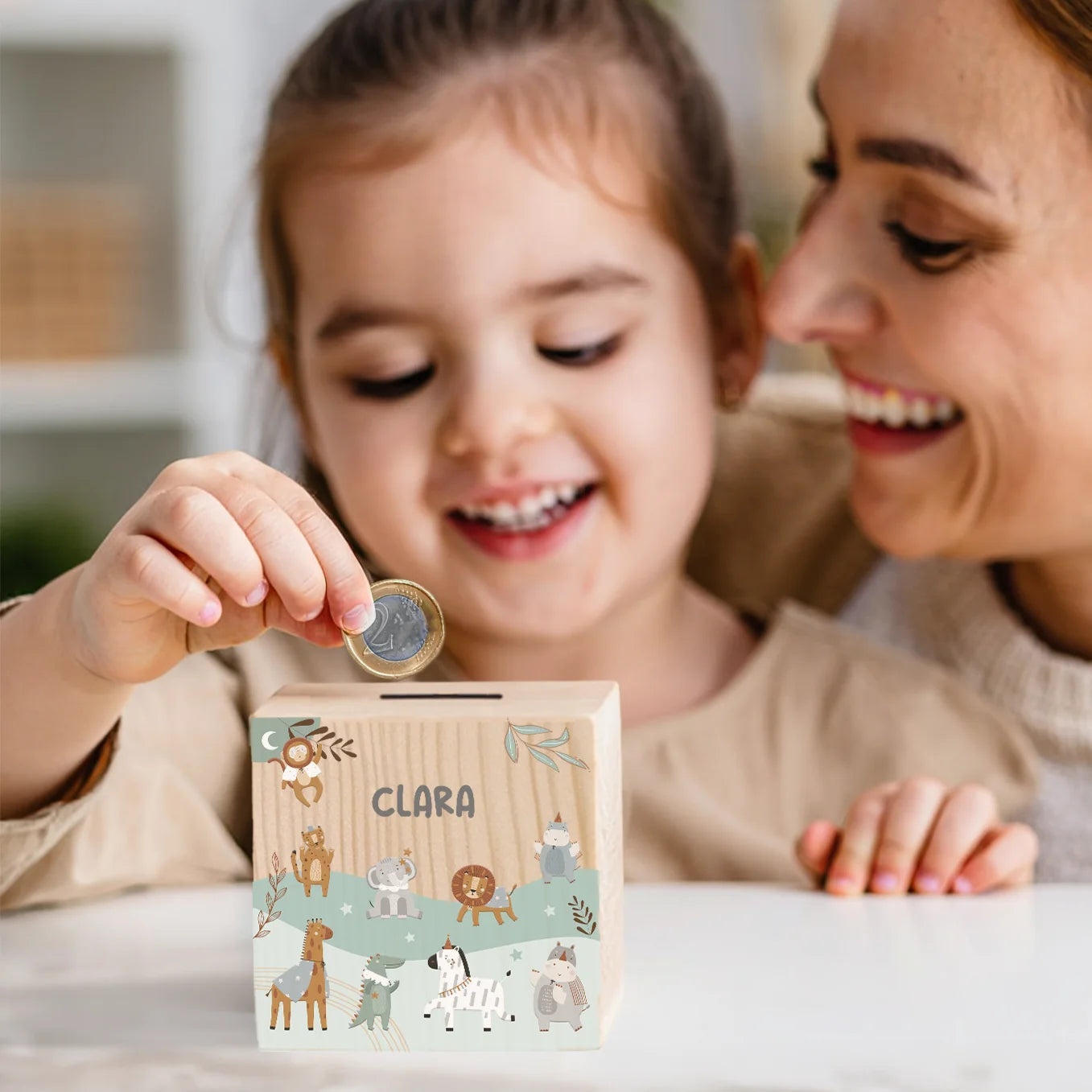 Personalisierte Holzspardose "Magie"