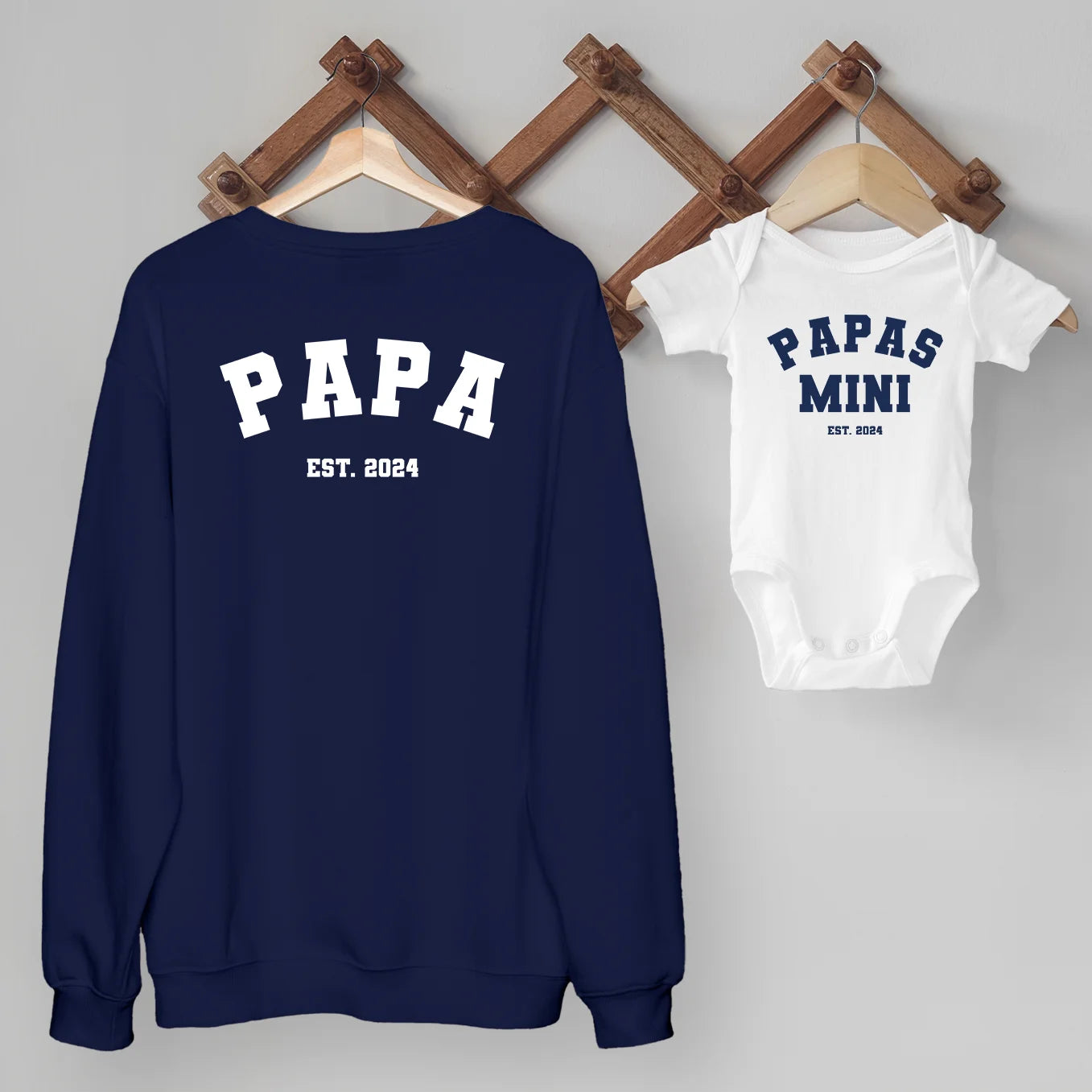 Personalisierter Erwachsenen Sweater “Papas / Mamas Mini” (2. Teil vom Partnerlook)