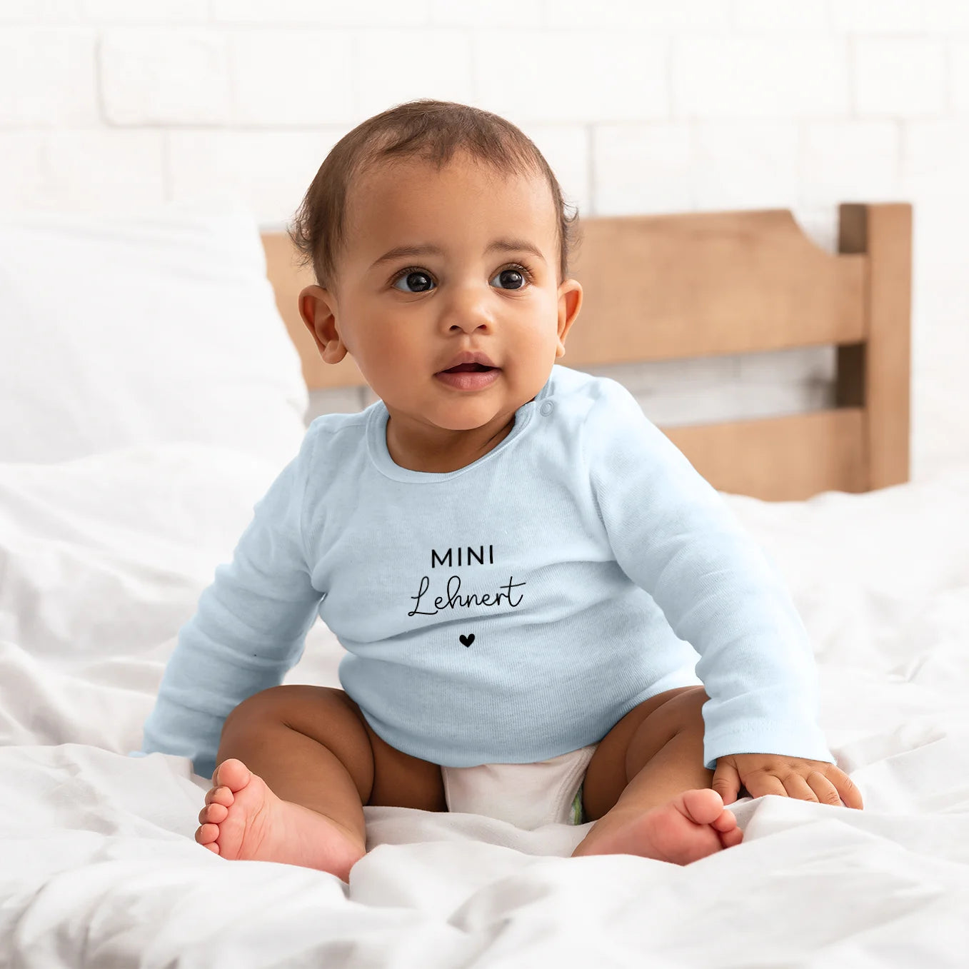 Personalisiertes Baby Sweatshirt "Nachname"