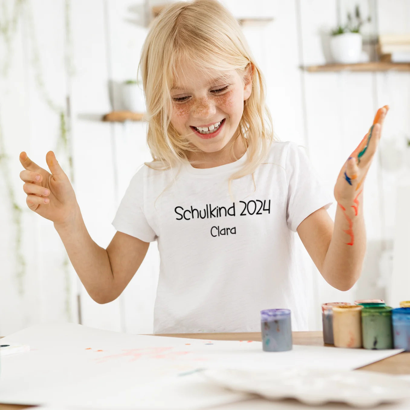 Personalisiertes T-Shirt "Schulkind 2024" Bo & Birdie