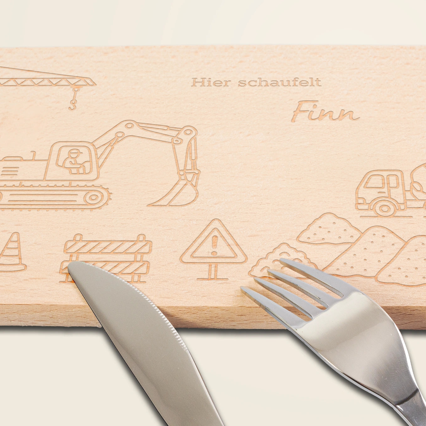 Personalisiertes Frühstücksbrettchen Gravur "Baustelle"