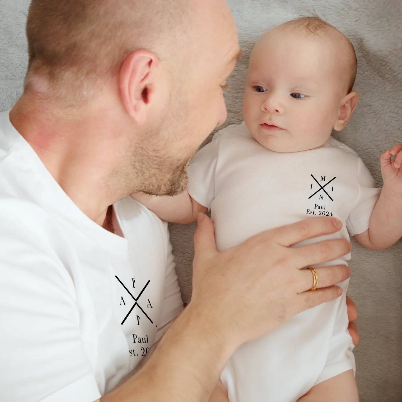 Personalisierter Partnerlook für Papa und Baby “Papa - MINI”