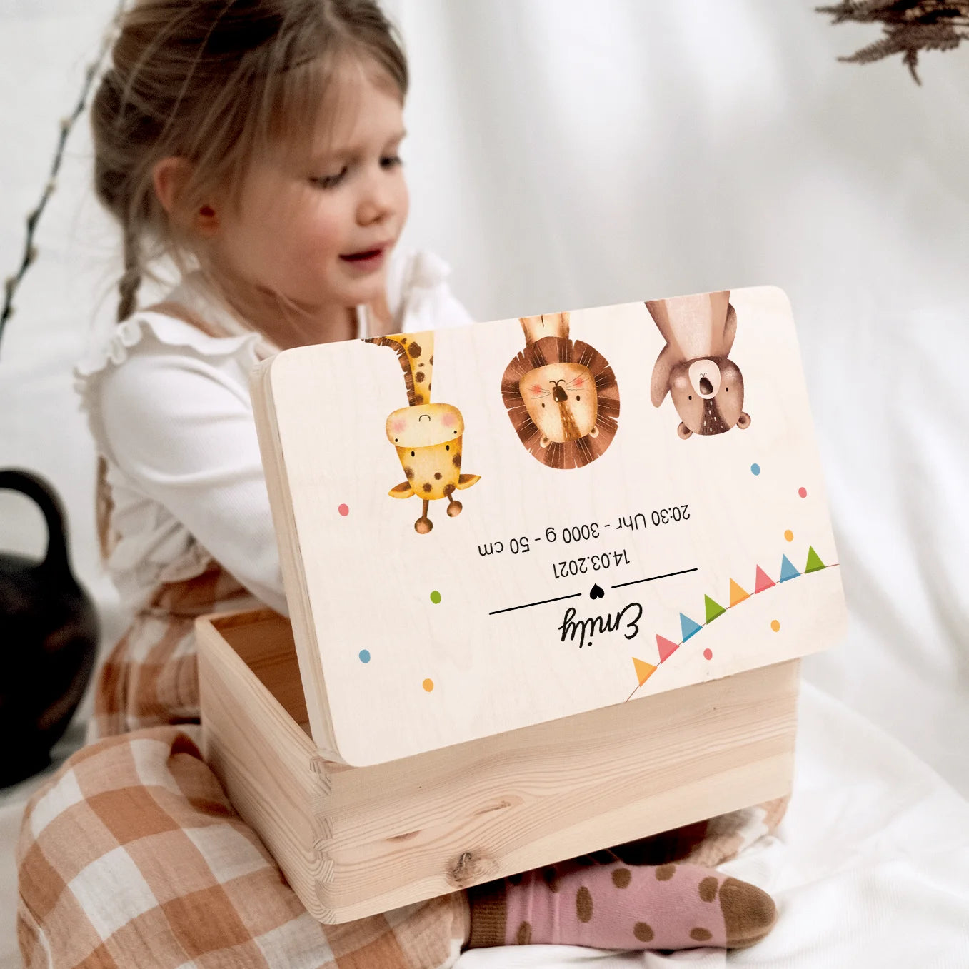 Personalisierte Erinnerungsbox "Konfetti"