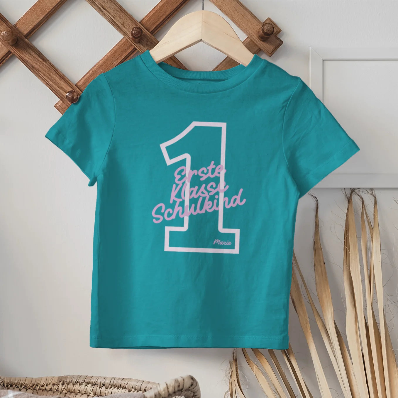 Personalisiertes T-Shirt “Erste Klasse Schulkind” Bo & Birdie