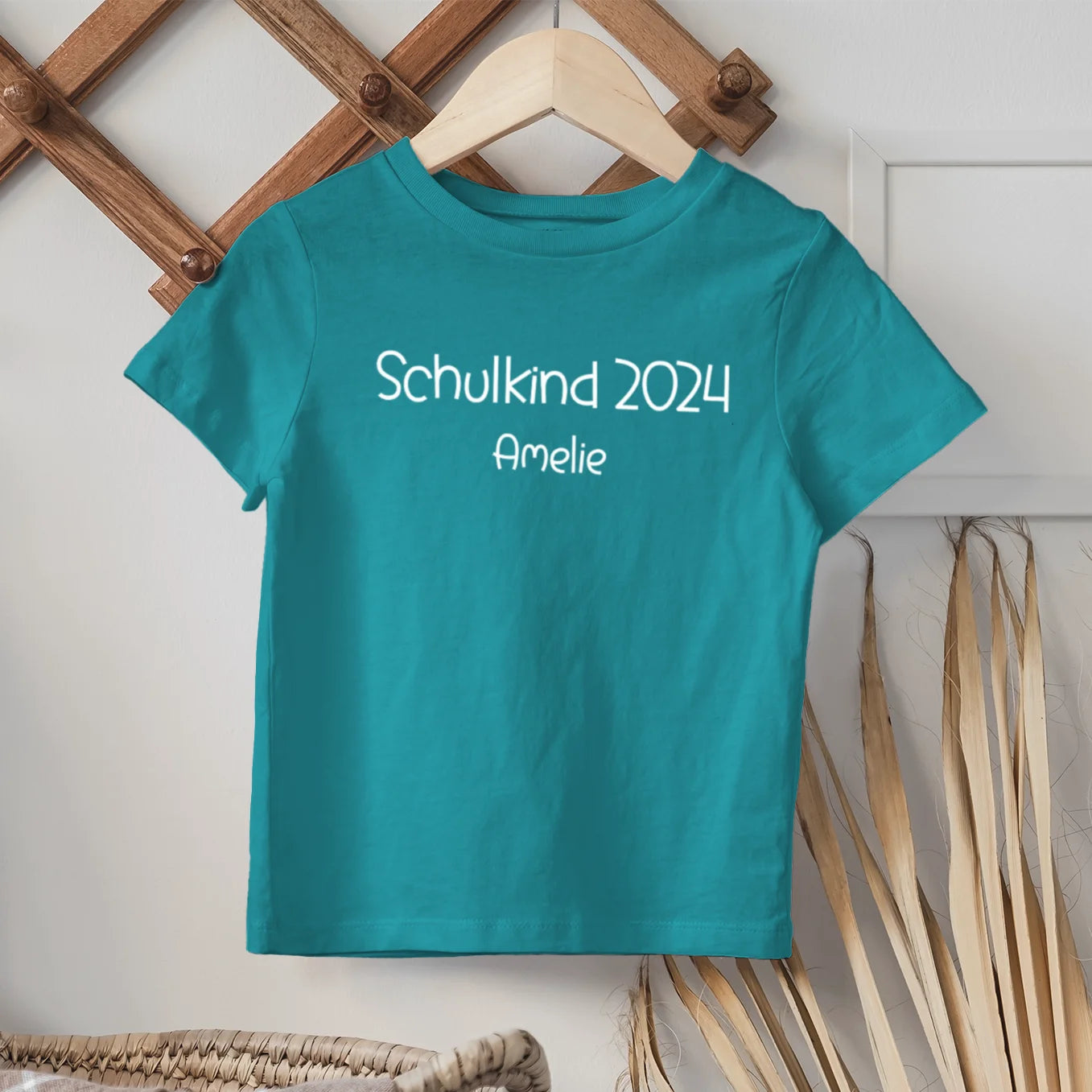 Personalisiertes T-Shirt "Schulkind 2024" Bo & Birdie