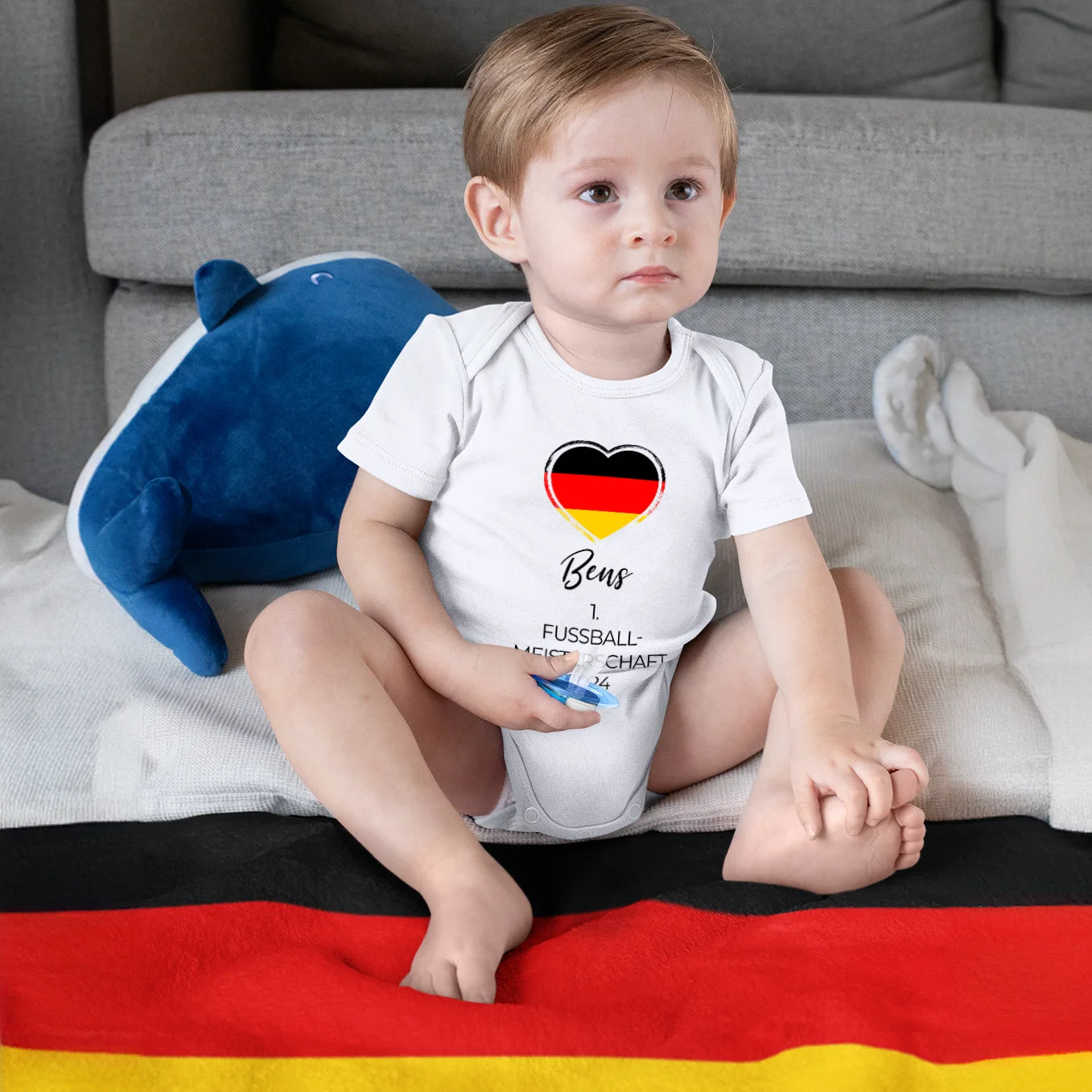 Personalisierter Baby Fußball-Body "Europameisterschaft" Bo & Birdie